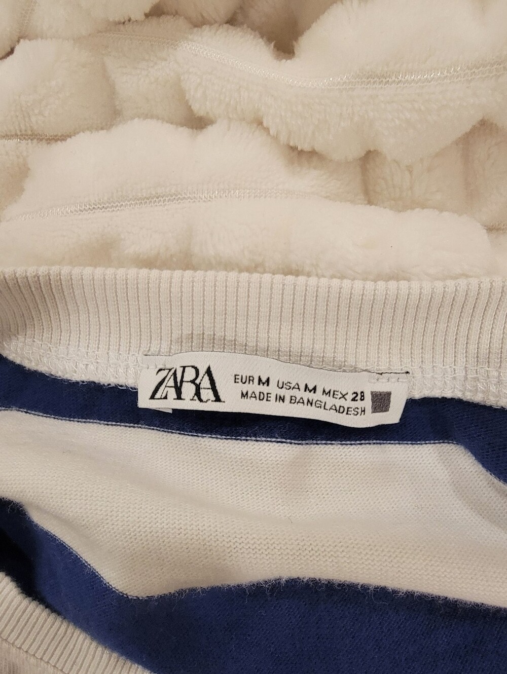 Zara Cropped Tee - Picture 5 of 5